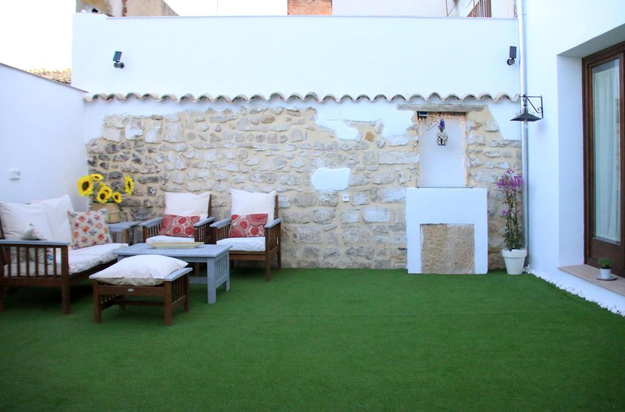 Apartamentos Turisticos La Estacion Убеда Экстерьер фото