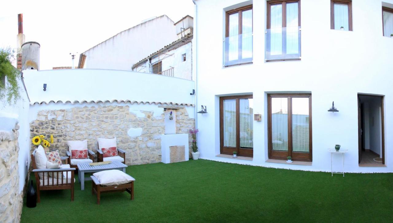 Apartamentos Turisticos La Estacion Убеда Экстерьер фото